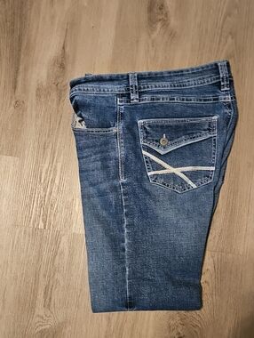 Classic Dark Wash Denim Jeans with Back Pocket Detail